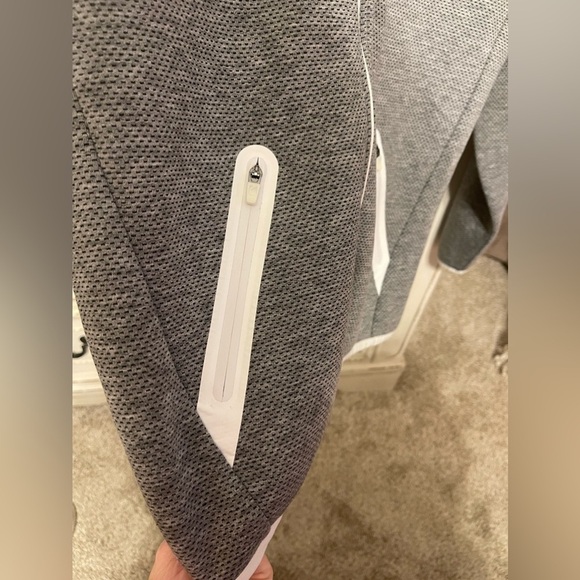 Zyia Active jacket size Medium - Picture 3 of 7